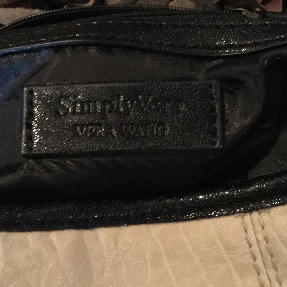 Purse - Picture 3 of 3