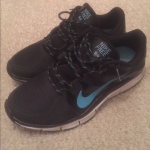Nike Shoes - Size 8.5