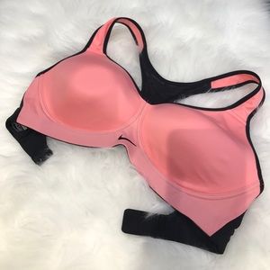 NWOT Nike sports bra