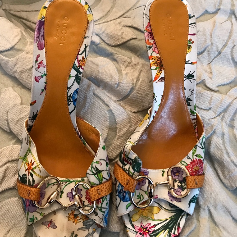 Gucci sandals