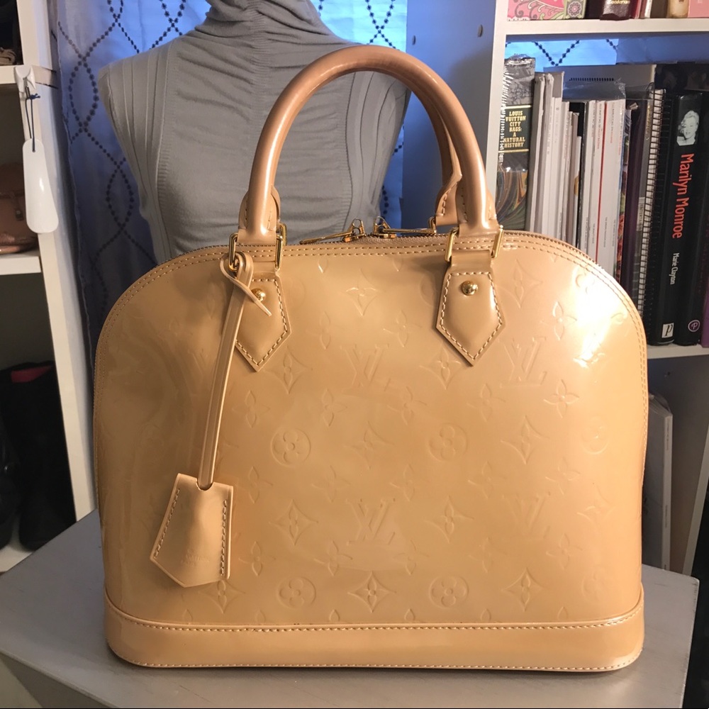 Louis Vuitton Vernis alma pm in Dune