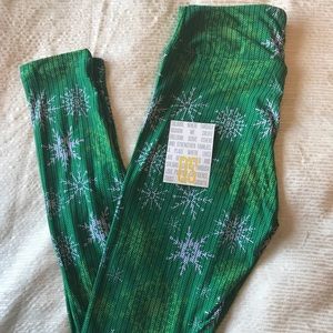 Snowflake LuLaRoe OS Leggings