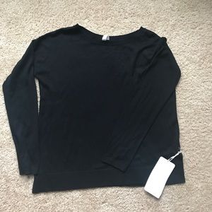 Size 6 women’s Lululemon “well being sweater”