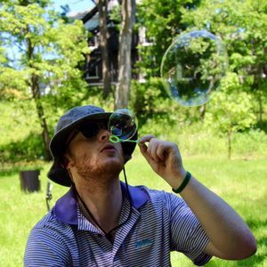 Meet your Posher, Derek