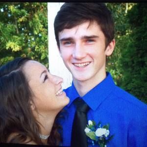 Meet your Posher, Emilee