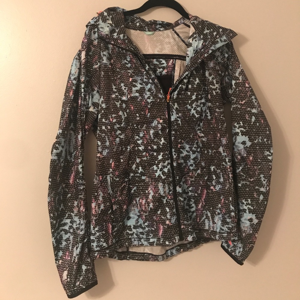 LuluLemon Back Pack It Jacket