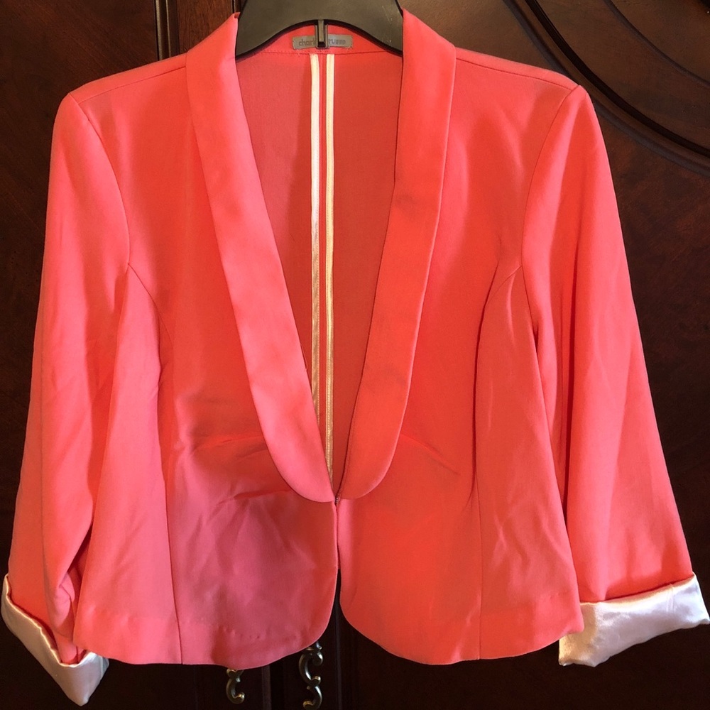 Short Cut Blazer