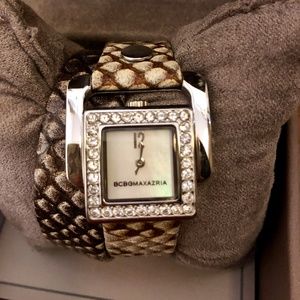 BCBGMAXAZRIA Women's BG6271 Python Watch