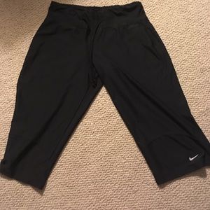 Nike black athletic flared Capri pants