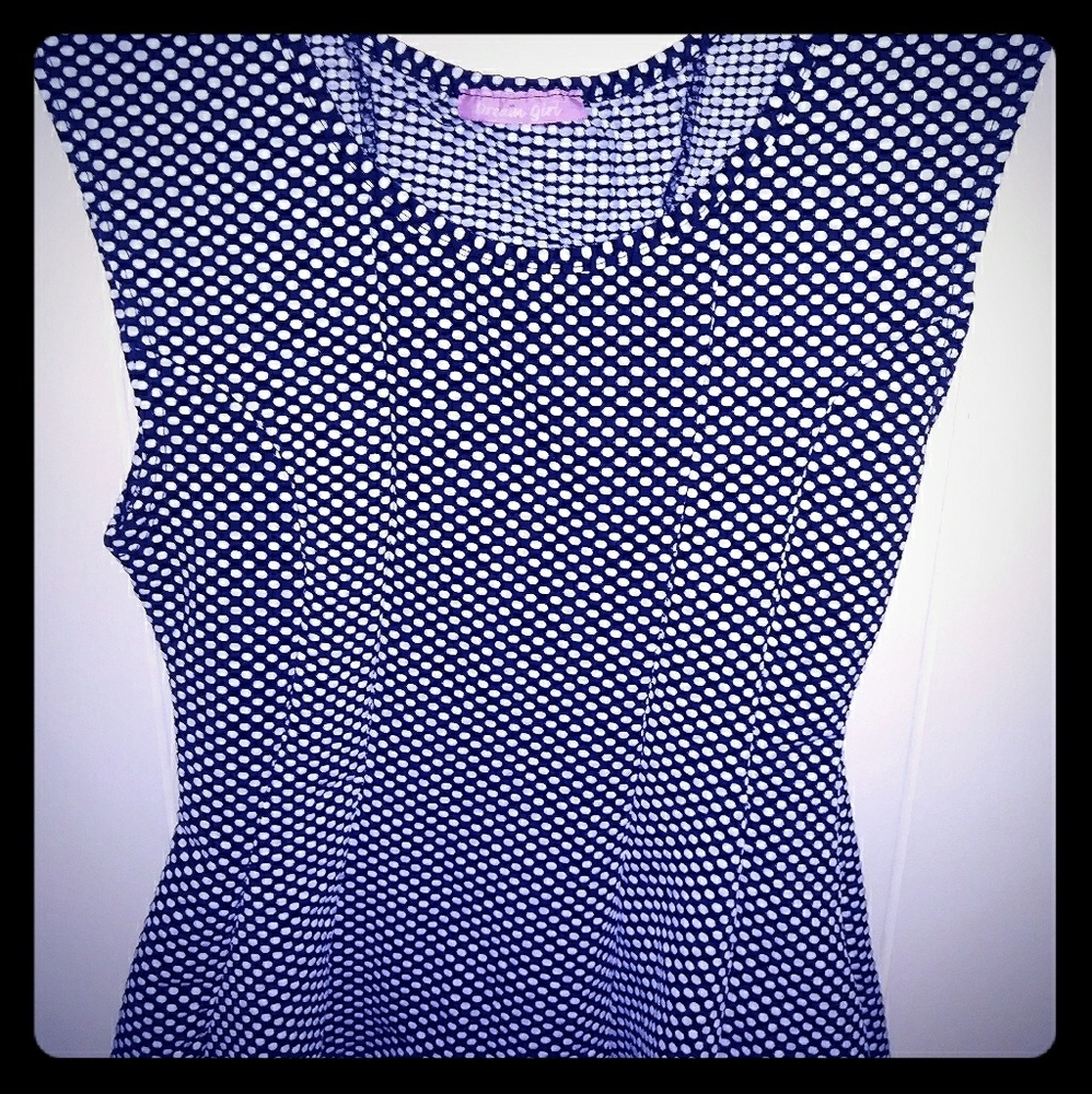 Sleeveless Blk/Wht Blouse