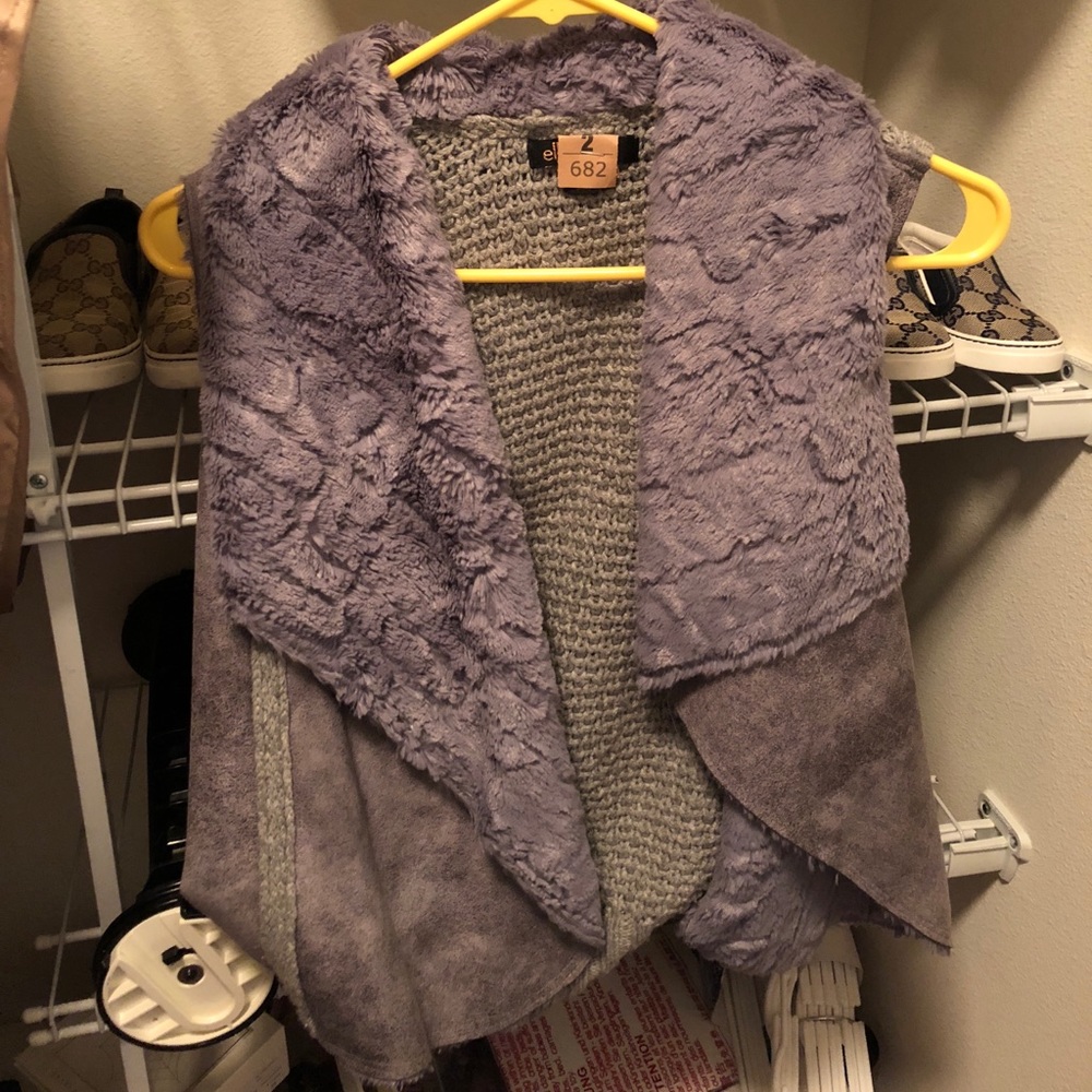 Lambs wool / cashmere vest Grey