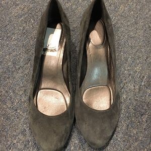 Calvin Klein wedge heel shoes size 81/2