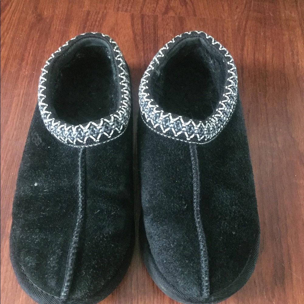 Black uggs