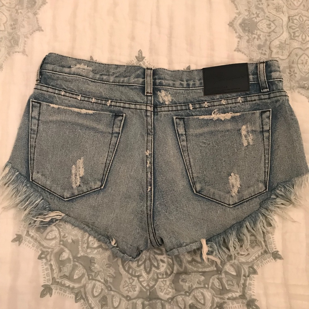 One teaspoon Shorts - Picture 2 of 3