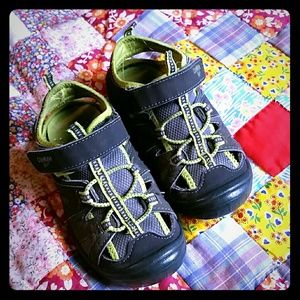 Osh Kosh Toddler Boy Size 9