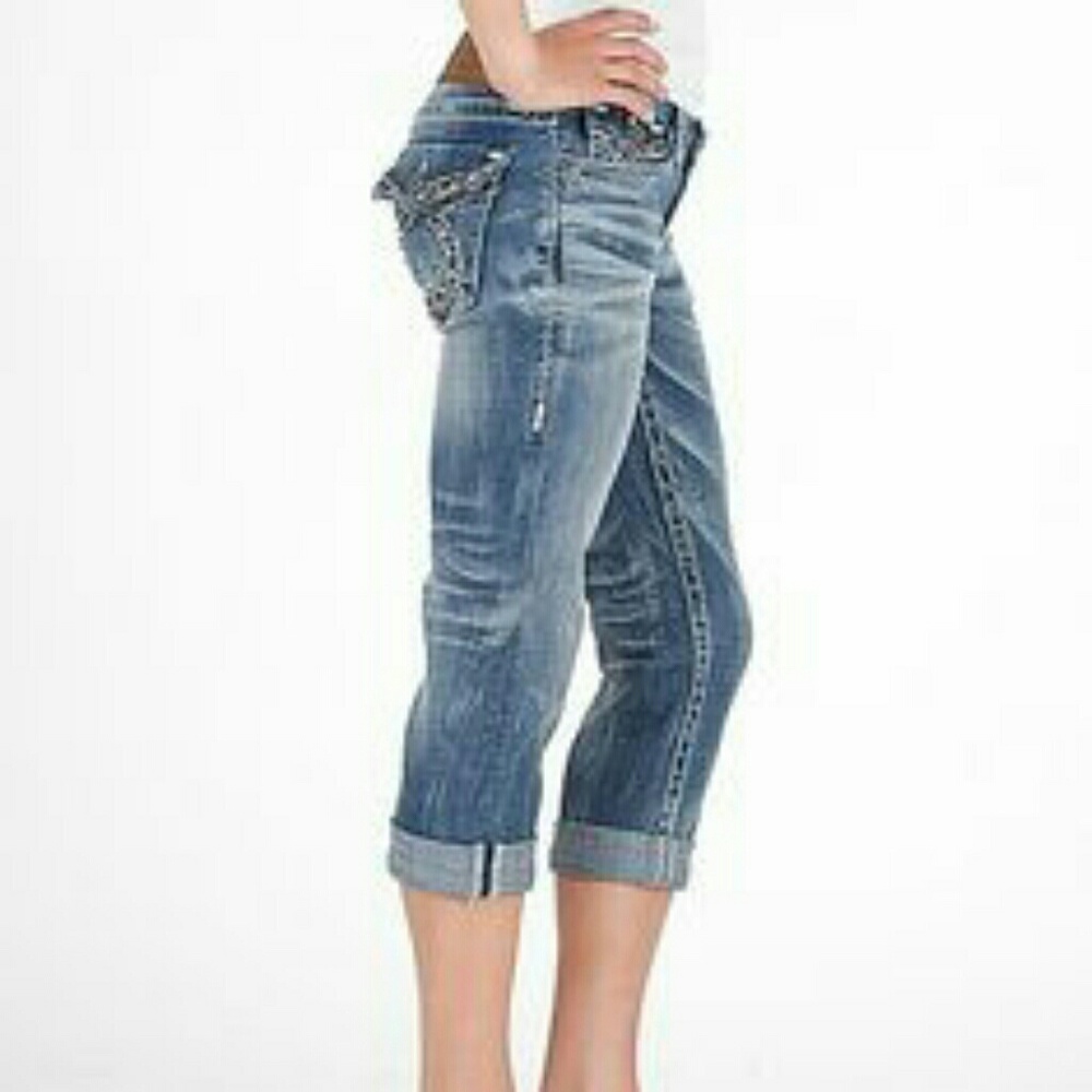 BIG STAR Embellished Crop Jean Size 26R