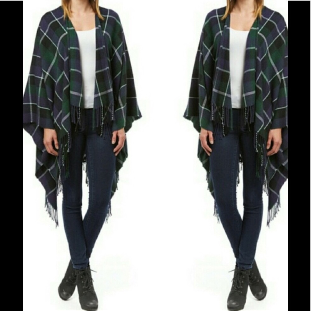 LAST ONE♥️♥️♥️🎉”Claire” Outlander Plaid Poncho. - Picture 2 of 2
