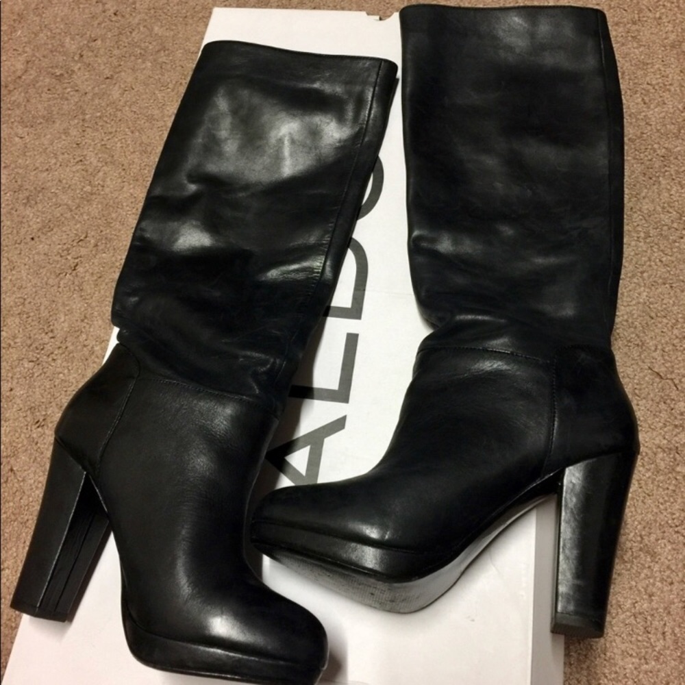 Aldo leather boots size 6