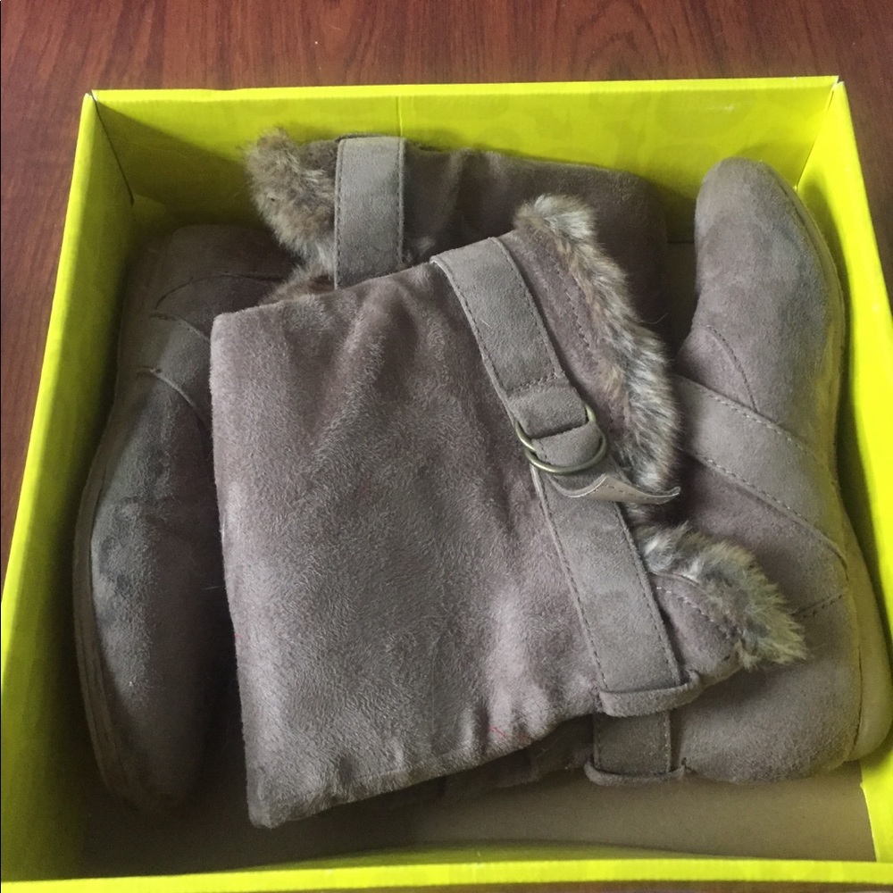 Tan boots