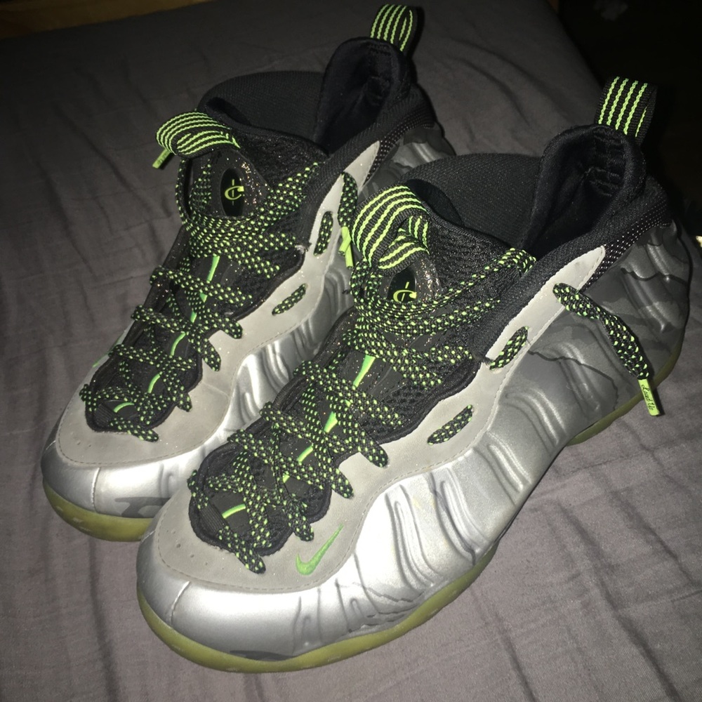 Nike Foamposite Neon