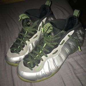 Nike Foamposite Neon