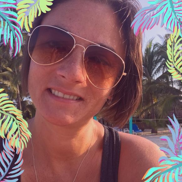 Meet your Posher, Connie - Picture 1 of 1