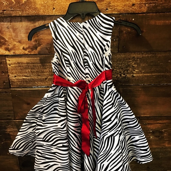 Rare Edition Zebra patterned dress with red bow - Picture 6 of 8