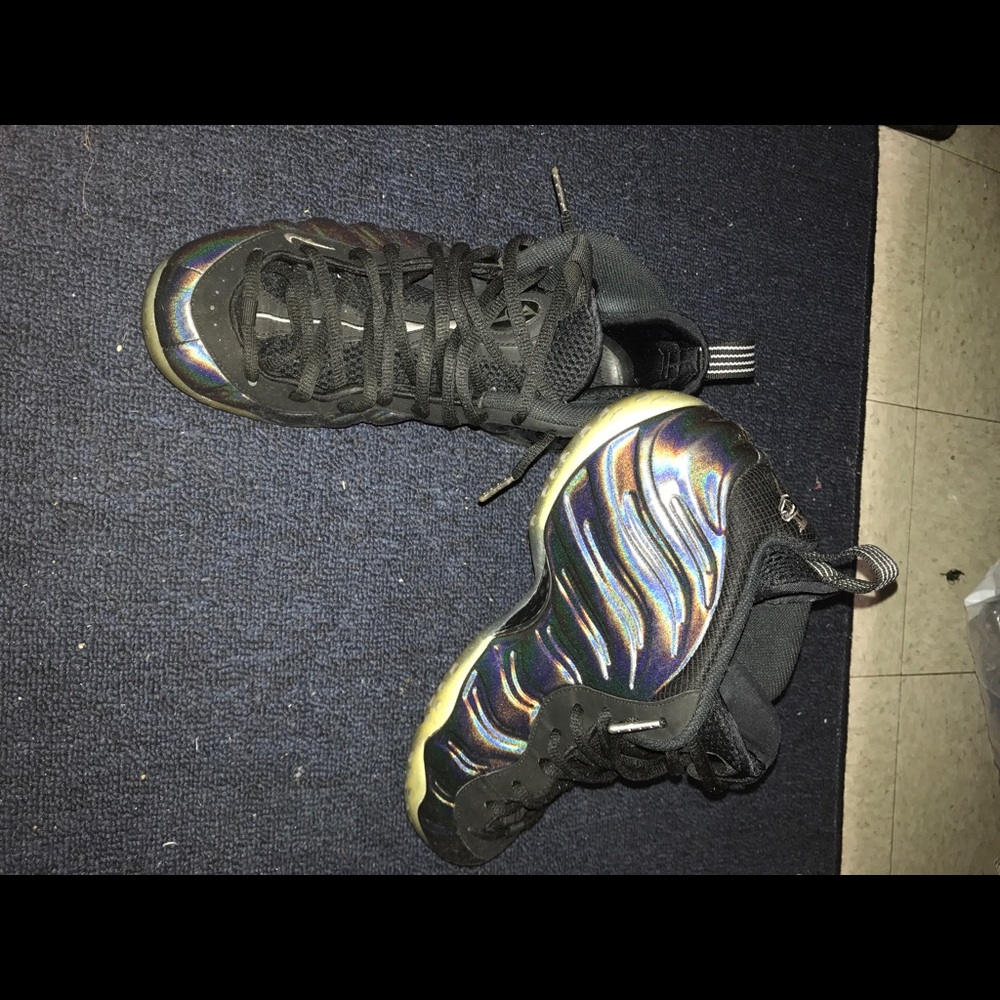 Nike Foamposite Hologram