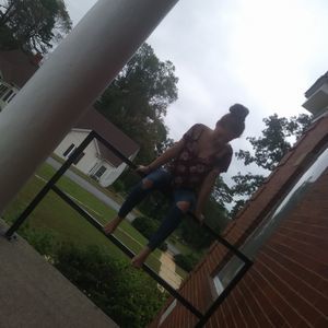 Meet your Posher, Kayla