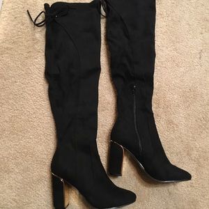 Black knee high boots! NWOT gold trim heel!