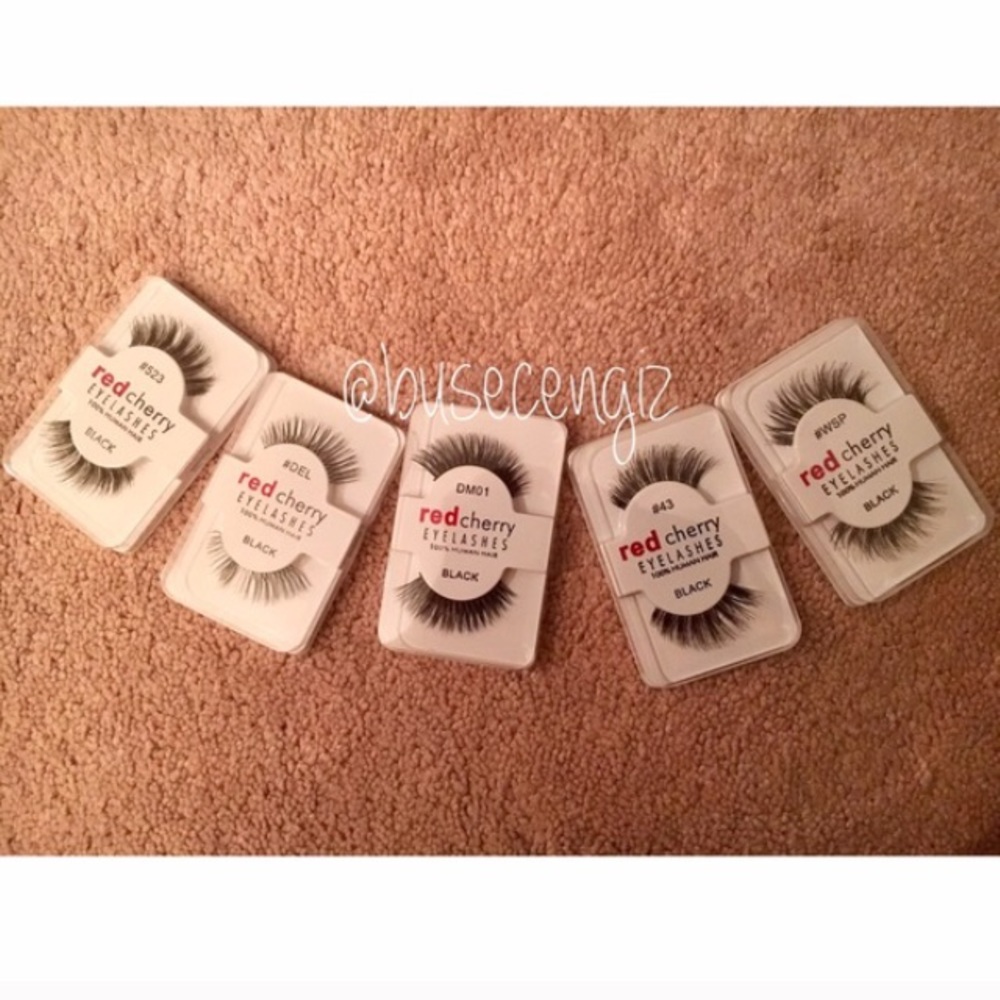 4 for $12 Lashes