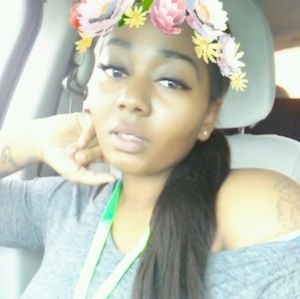 Meet your Posher, Keisha