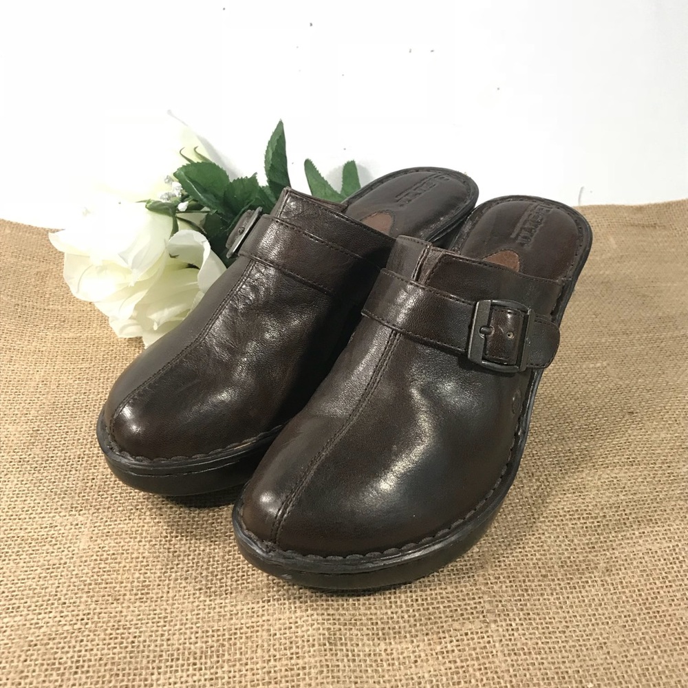 Womens 7 Brown Leather Wedge Mules by Born