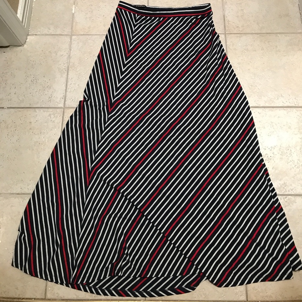 Maxi skirt