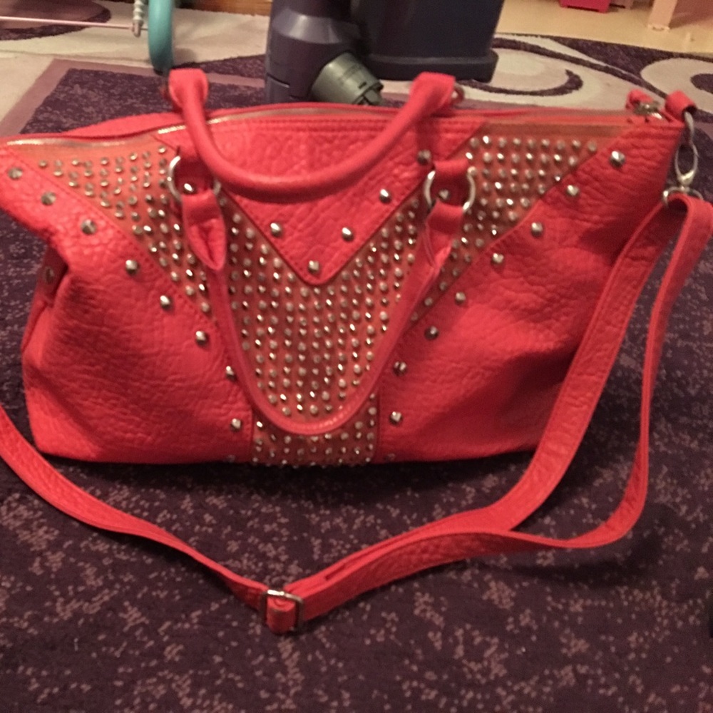 Shoulder bag. So pretty.