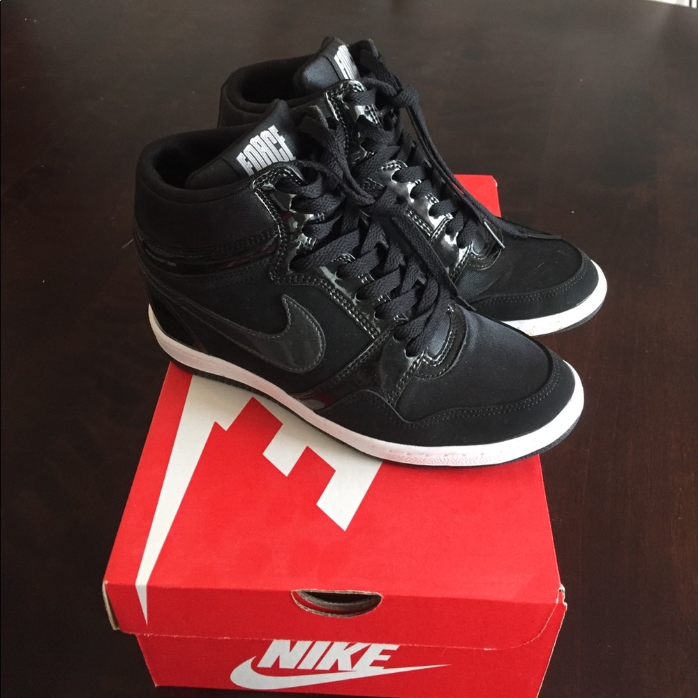 Nike Force Sky Highs, Size 8
