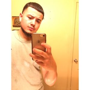 Meet your Posher, Julio c.