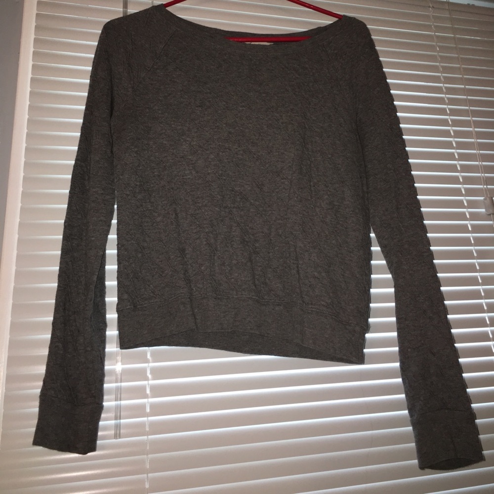 Long sleeve gray sweater