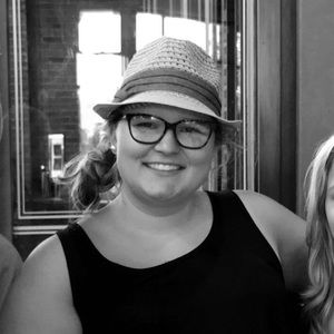 Meet your Posher, Laura