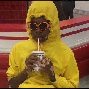 Meet your Posher, Kenneth