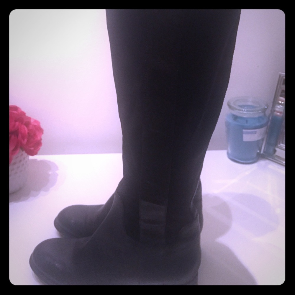 Black Boots