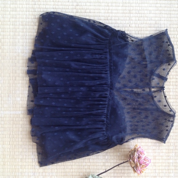 Cute Zara Top - Picture 2 of 7