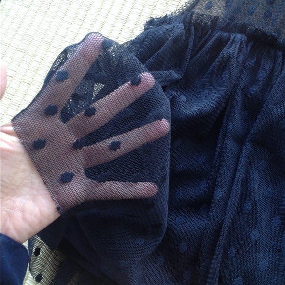 Cute Zara Top - Picture 7 of 7