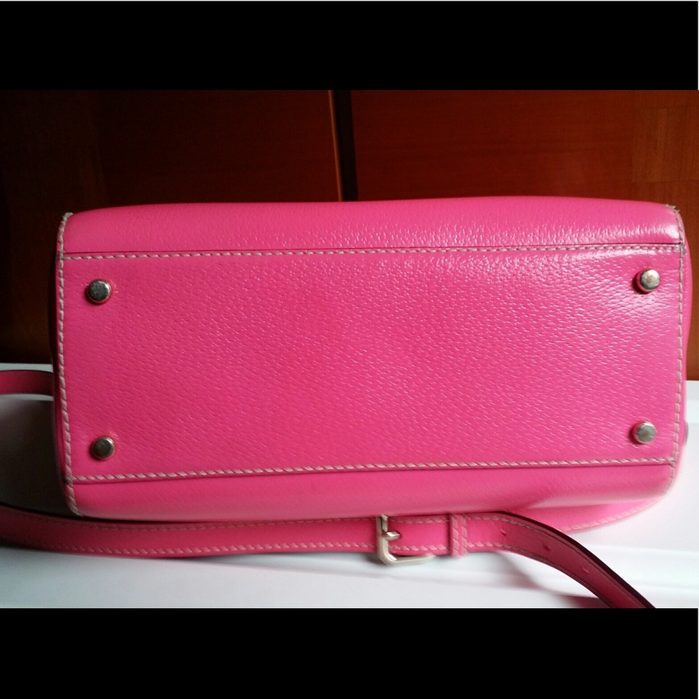 GIFTED Kate spade pink  Crossbody purse - Picture 5 of 8