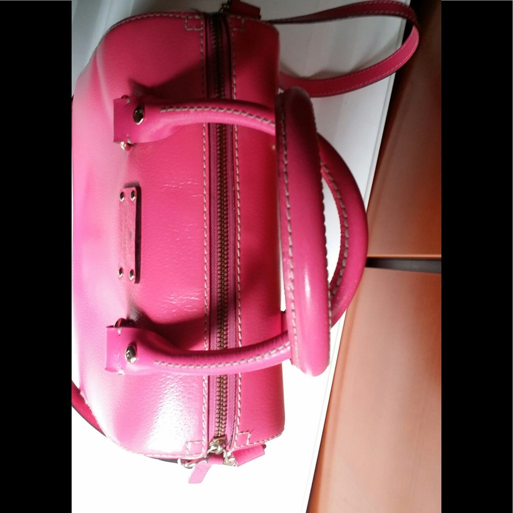 GIFTED Kate spade pink  Crossbody purse - Picture 6 of 8