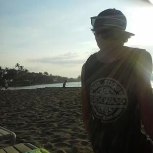 Meet your Posher, Stone