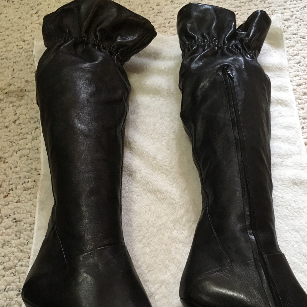 NEW Black BCBG Boots