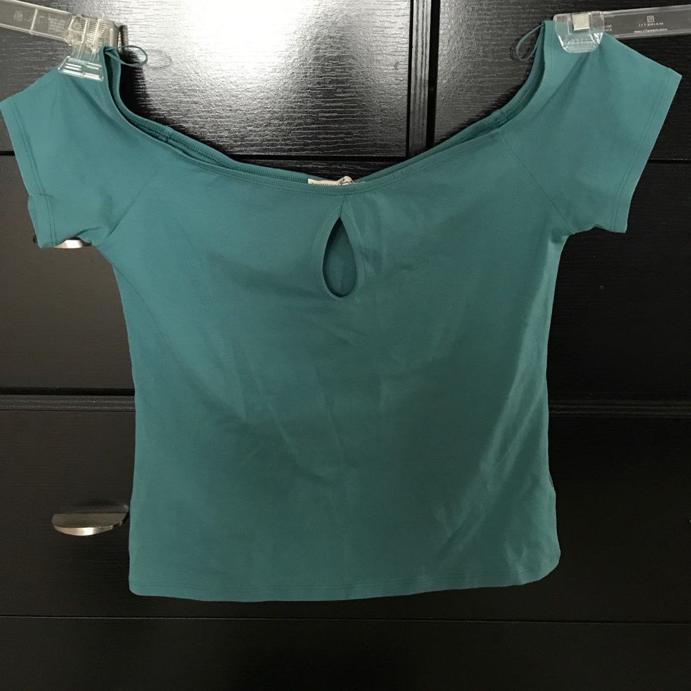 Express off the shoulder key hole top