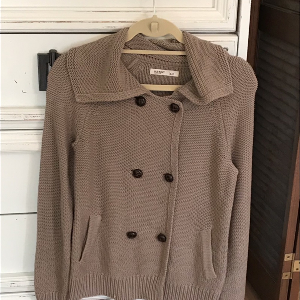Old navy sweater