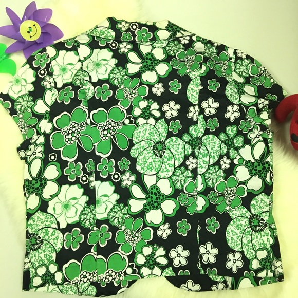 Crop Top Button Down - Picture 4 of 8